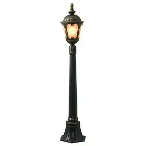 Garden lamp post light in antique brass finish