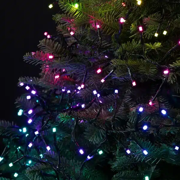 400 LED Twinkly multicolour cluster Christmas lights tree display