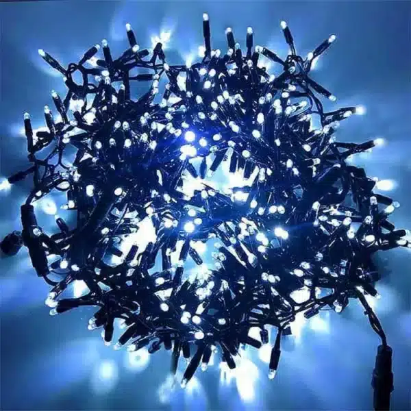 600 LED connectable cluster Christmas lights ice white product image