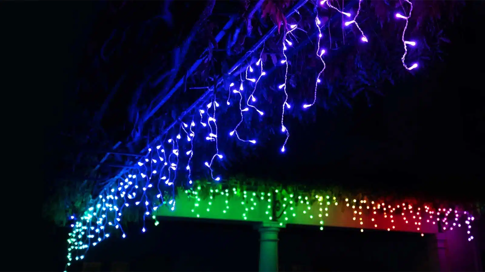 Twinkly plus RGB+W LED icicle lights roofline display