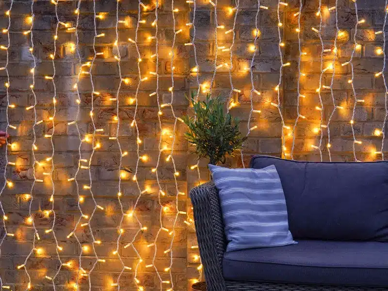 6M indoor connectable LED curtain lights ideal for walls, facades, wedding venues and retail spaces