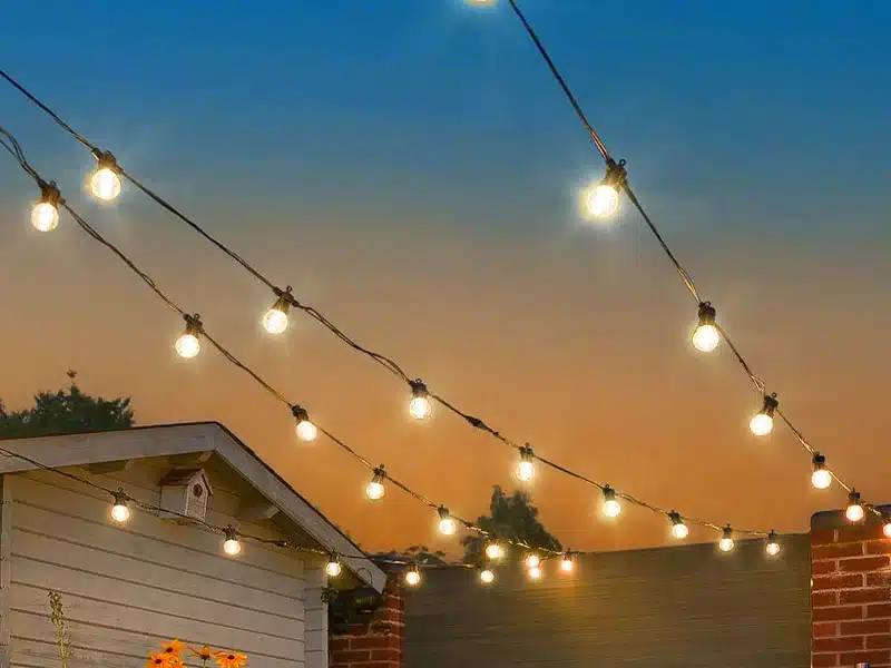 20 LED connectable festoon lights ideal for garden lighting, patios, pergolas, fences, weddings and cafes